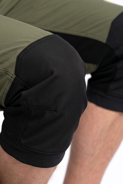 CF Short ®